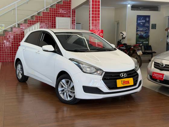 HYUNDAI HB20 1.0 COMFORT PLUS 12V FLEX 4P MANUAL